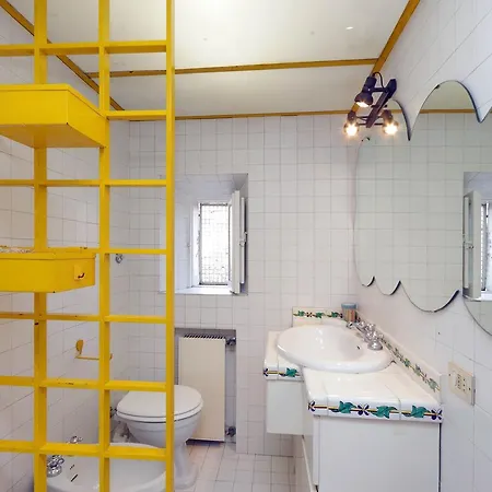 Banchi Vecchi - Short Let Service Apartment